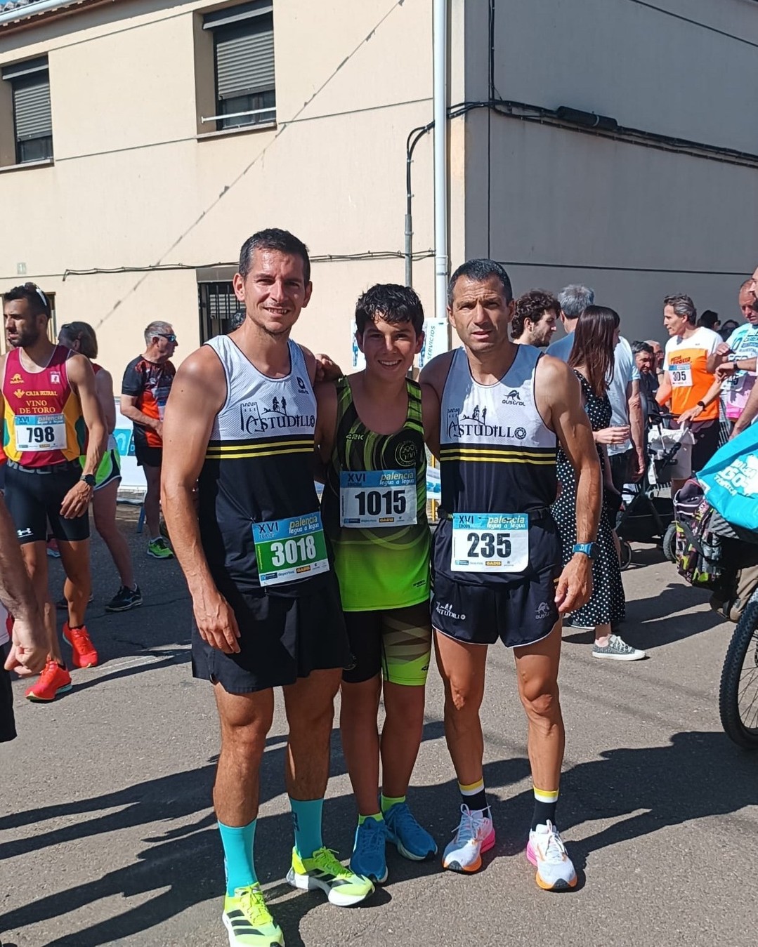 LEGUA ITERO DE LA VEGA

Hoy se ha disputado la Legua de Itero de la Vega, cuarta y última prueba del Circuito Provincial de Leguas de la Diputación de Palencia. A pesar del intenso calor, la participación ha sido muy numerosa y el nivel de los corredores, muy alto.Por parte del Club Triatlón Astudillo hemos tomado la salida David, Luismi, Alberto y Germán. El recorrido se desarrolló por diferentes calles del municipio, en una prueba muy animada que sirvió para poner el broche final al circuito....

https://triatlonastudillo.es/2026/06/legua-itero-de-la-vega.html
