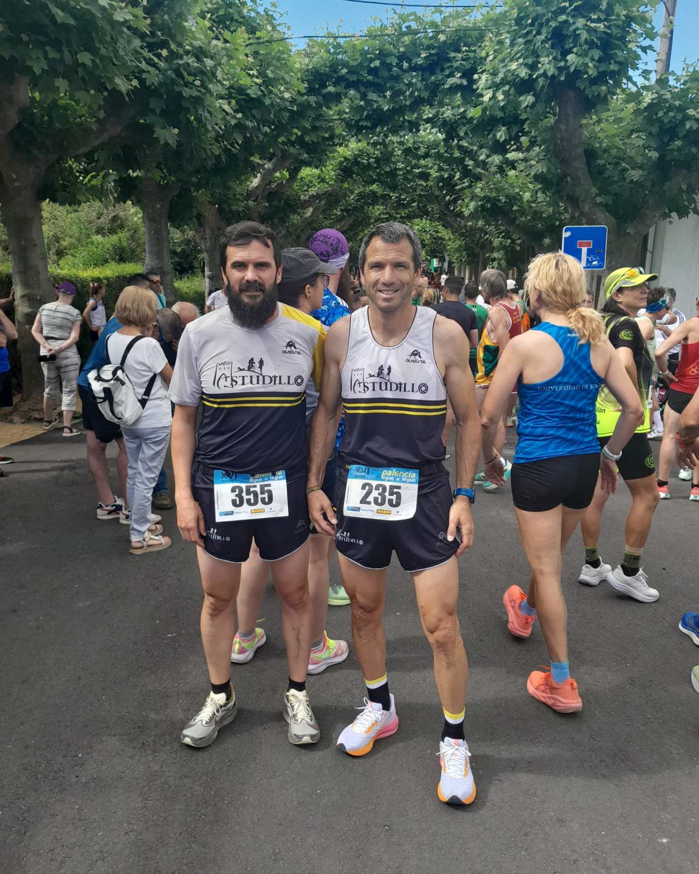 3ª legua del Circuito Diputación de Palencia, Herrera de Pisuerga

El Circuito de la Legua de la Diputación de Palencia sigue avanzando y, tras la cita en Quintana del Puente, esta vez nos ha tocado desplazarnos hasta Herrera. El Triastudillo ha vuelto a estar presente con el equipo habitual, en una jornada que ha sido especialmente exigente para algunos de nuestros integrantes. Y es que, para Sete e Illana, esta legua ha tenido un mérito añadido: llegaban a la línea de salida con apenas unas horas de recuperación tras haber disputado el triatlón de Aguilar el día anterior....

https://triatlonastudillo.es/2026/06/3a-legua-del-circuito-diputacion-de-palencia-herrera-de-pisuerga.html